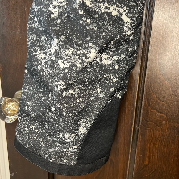 Kids Spyder Ski Pants Size 8, excellent condition. Super cute and stylish. - Picture 12 of 15